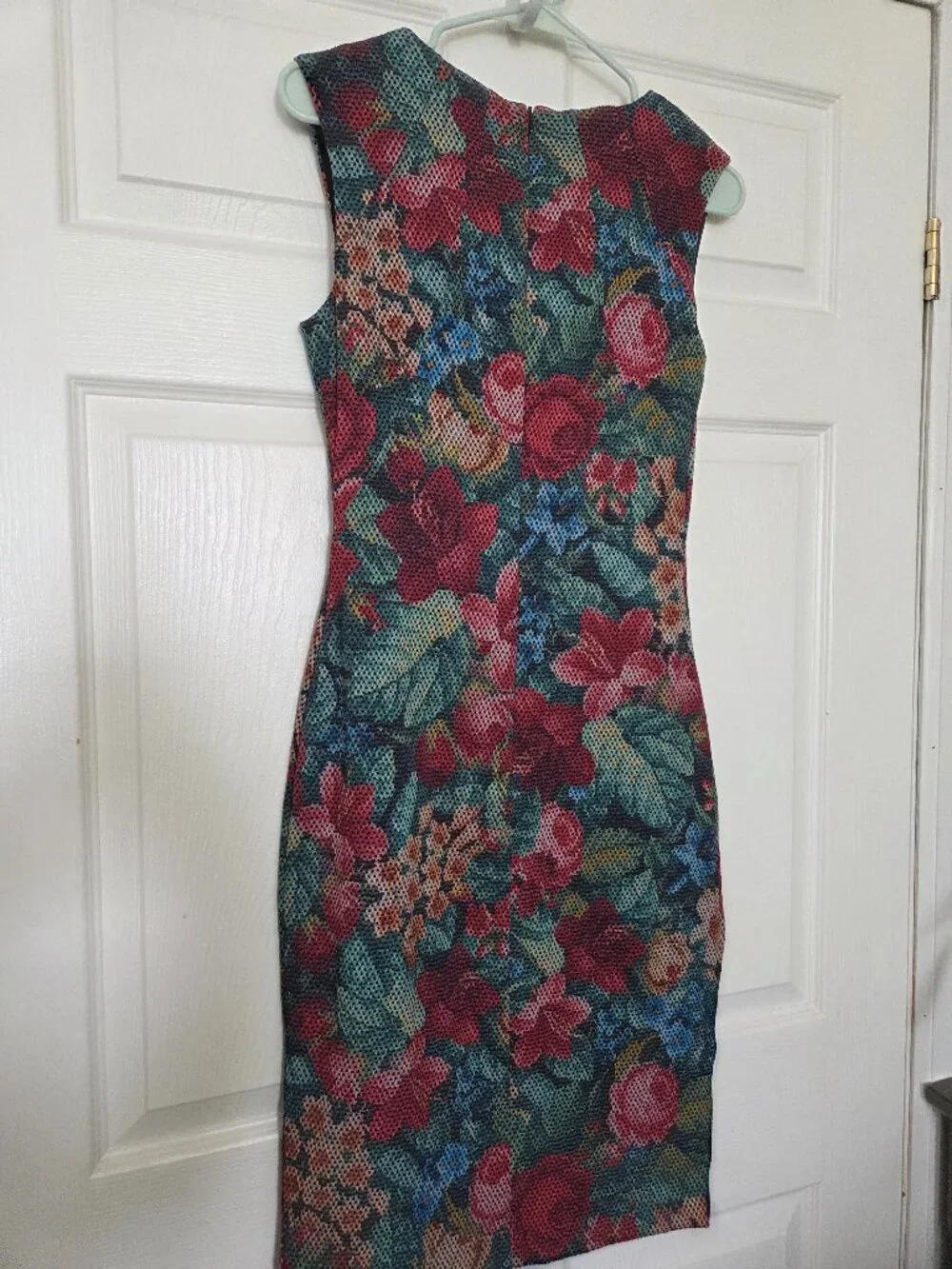 Phase 8 Sleeveless Floral Midi Floral Dress - Picture 11 of 16